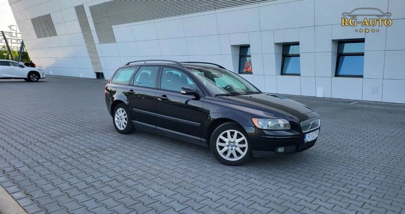 Volvo V50 cena 13900 przebieg: 233000, rok produkcji 2004 z Skierniewice małe 704